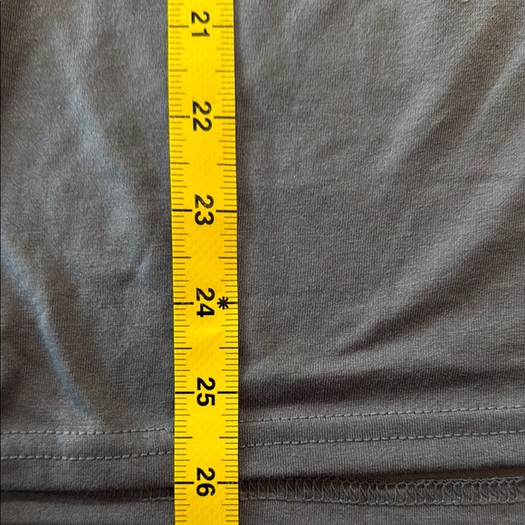 Men’s small Baseball Ranch Gray T-Shirt - Picture 6 of 6